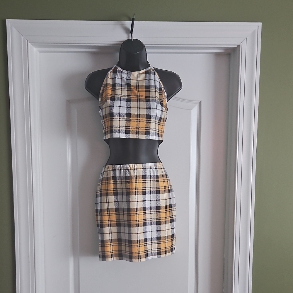 SHEIN Plaid Halter Top and Skirt Set - Yellow and Black